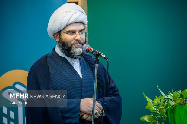 رئیس سازمان تبلیغات اسلامی از نمایشگاه کتاب بازدید کرد