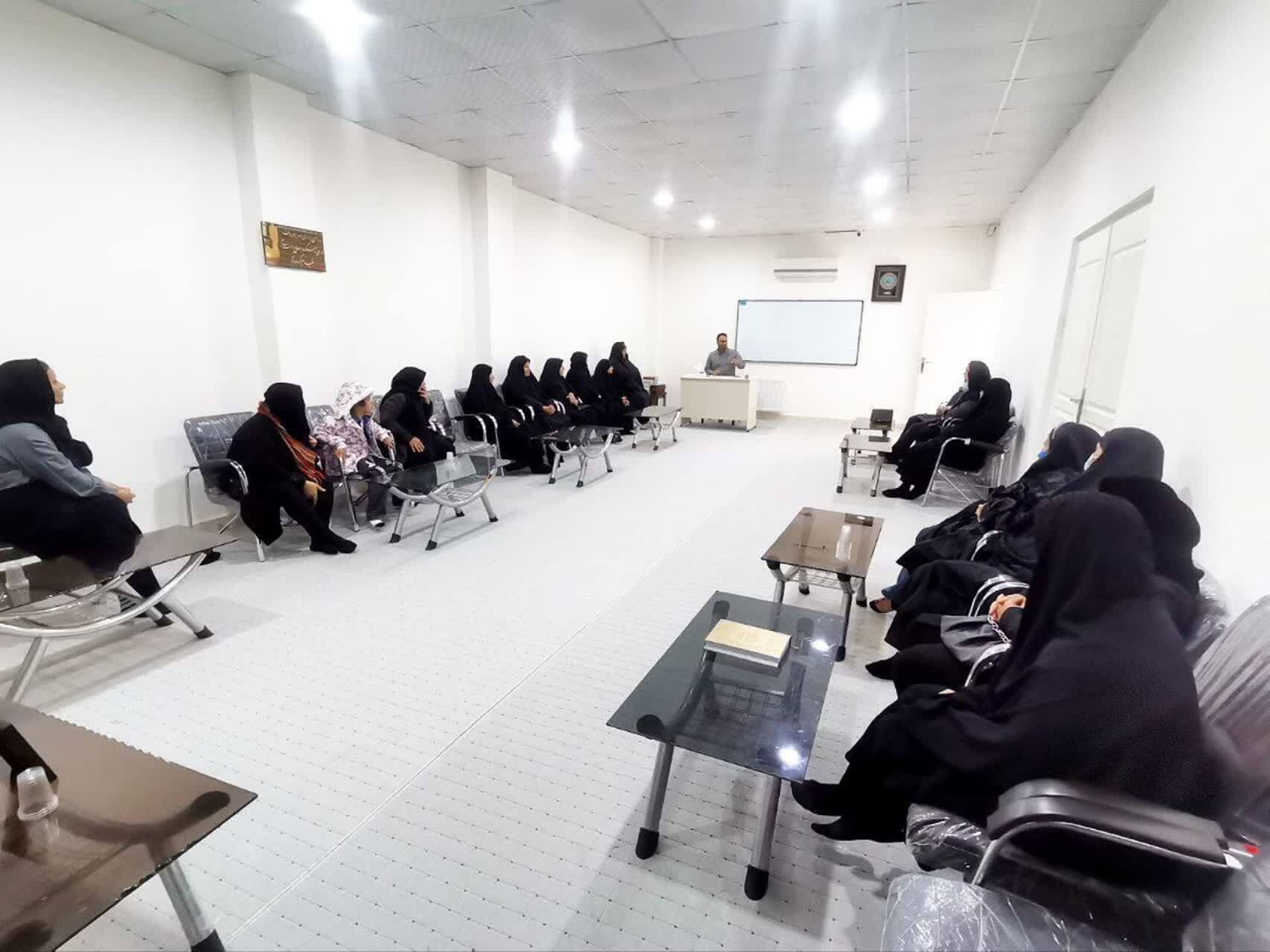 برگزاری نشست مربیان قرآنی شهرستان بدره