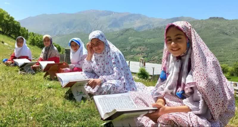 اردوهای قرآنی ابتکار ماموستای روستای تازه‌آباد برای مانوس شدن نوجوانان با قرآن