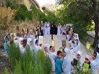 کودکان و نوجوانان روستای قلعه‌جی در کلاس‌های روزانه آموزش قرآن کریم شرکت می‌کنند