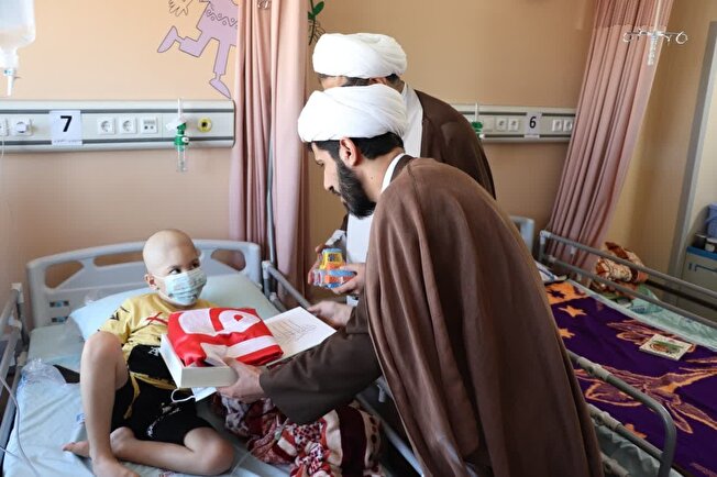 مدیرکل تبلیغات اسلامی همدان از بیمارستان کودکان بازدید کرد