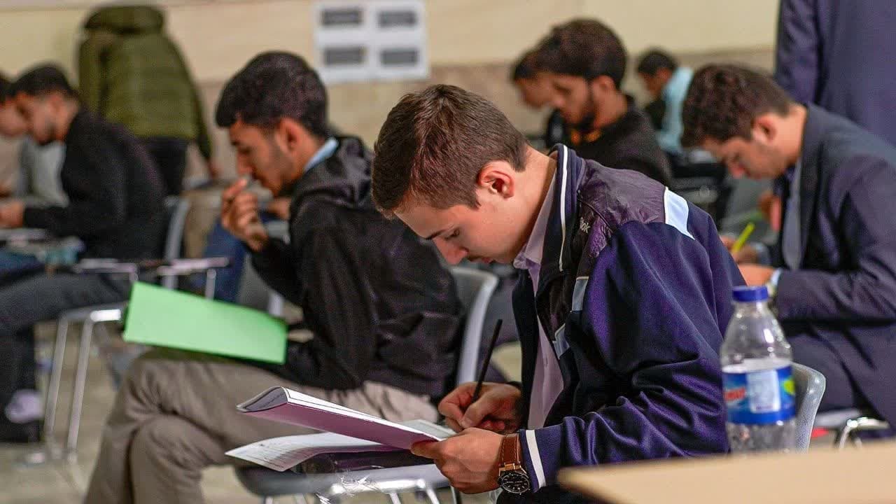 نوزدهمین دوره آزمون‌های ارزیابی و اعطای مدرک تخصصی قرآن کریم همزمان با سراسر کشور  در کرمانشاه برگزار شد.