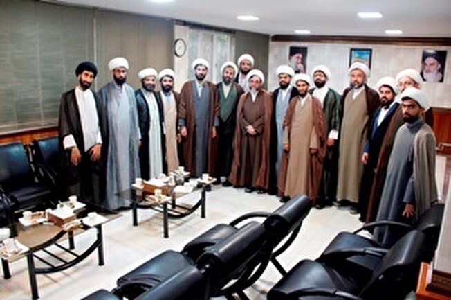 نشست صمیمانه گروه جهادی امام محمد باقر (ع) با مدیرکل تبلیغات اسلامی قزوین