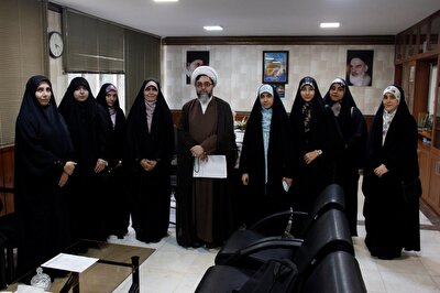 دیدار جمعی از دختران شاخص حاج قاسم سلیمانی استان قزوین با مدیرکل تبلیغات اسلامی