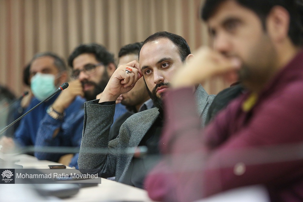 «عصر شعر مهدوی» در قم برگزار شد