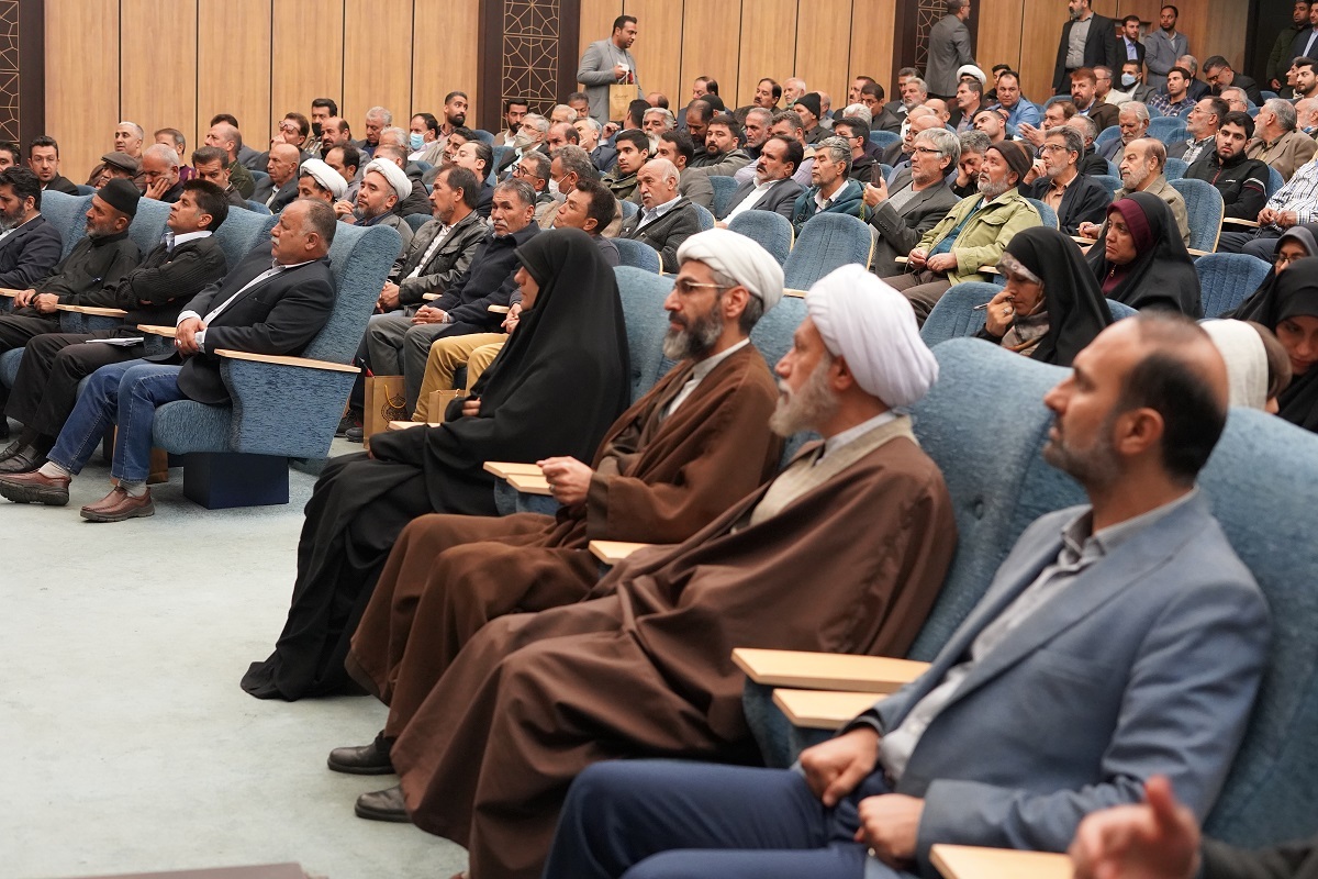 برگزاری همایش پرچمداران فاطمی در شیراز