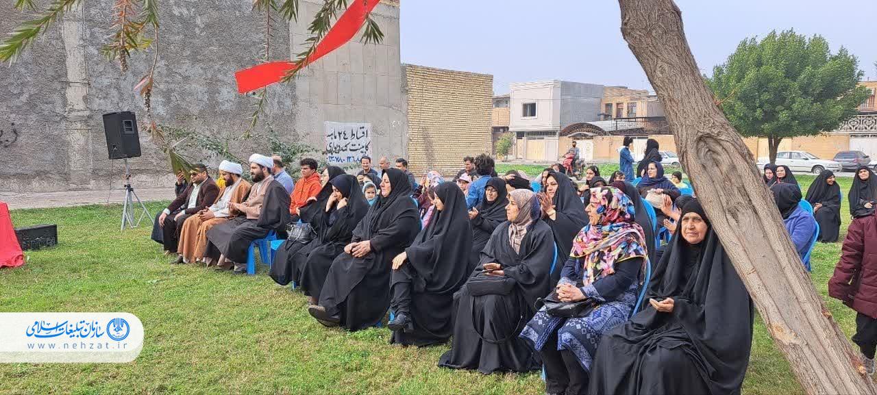 نمایشگاه «دستان هنرمند مادر» در شوش افتتاح شد