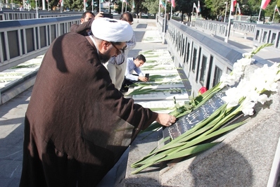 تجدید میثاق کارکنان تبلیغات اسلامی قزوین با آرمان‌های شهدا