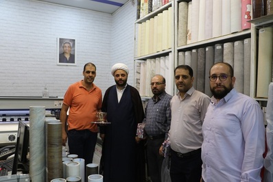 گپ و گفتگوی دوستانه با کسبه و مغازه داران