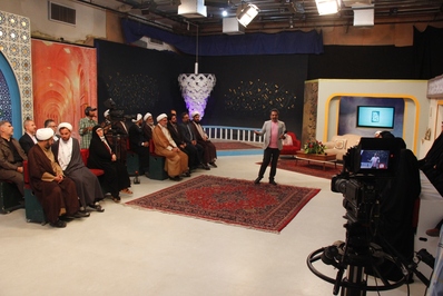 حضور مجموعه‌های مردمی و کارکنان تبلیغات اسلامی قزوین در برنامه زنده تلویزیونی