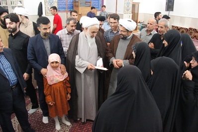 بازدید مدیرکل تبلیغات اسلامی قزوین از فعالیت امام محله مهرگان