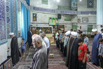 بازدید مدیرکل تبلیغات اسلامی قزوین از فعالیت امام محله منطقۀ راه‌آهن