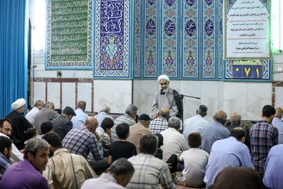 بازدید مدیرکل تبلیغات اسلامی قزوین از فعالیت امام محله منطقۀ راه‌آهن