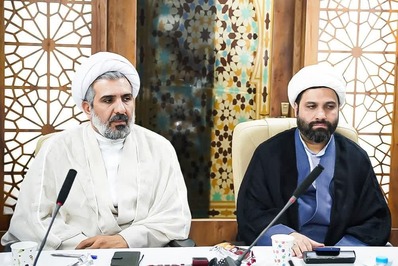 نشست مشترک رؤسای ادارات تبلیغات اسلامی و اوقاف استان خوزستان برگزار شد