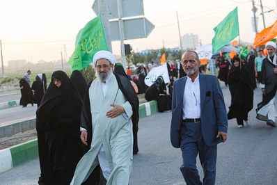 شادپیمایی ۷ کیلومتری در قم