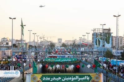 حضور گسترده مردم در «مهمانی ۱۰ کیلومتری غدیر»