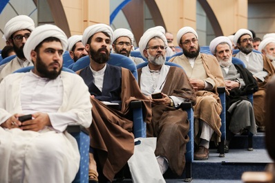 همایش روایان مکتب حسینی در قم