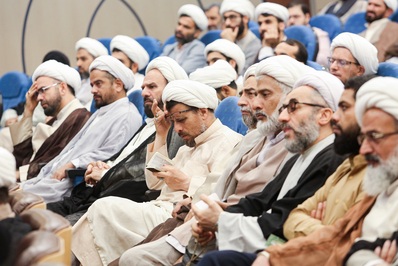 همایش روایان مکتب حسینی در قم