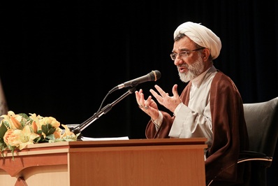 همایش روایان مکتب حسینی در قم