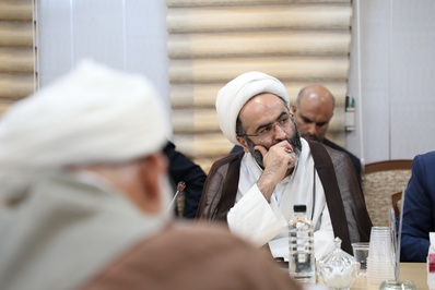 نشست دکتر زاکانی با نخبگان حوزه و دانشگاه در قم