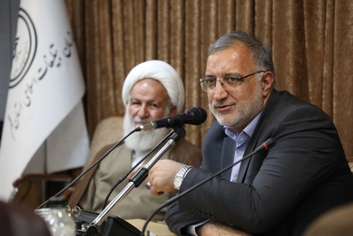 نشست دکتر زاکانی با نخبگان حوزه و دانشگاه در قم