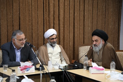 نشست دکتر زاکانی با نخبگان حوزه و دانشگاه در قم