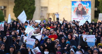 اجتماع بزرگ مردمی عفاف و حجاب در اصفهان برگزار شد