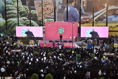 اجتماع بزرگ مردمی عفاف و حجاب در اصفهان برگزار شد