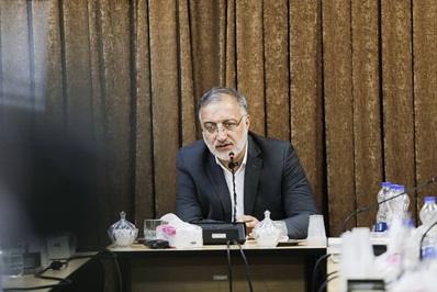 نشست دکتر زاکانی با فعالان فرهنگی قم