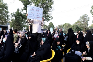 جشن خانوادگی «پای خانواده ایستاده‌ایم» در قزوین