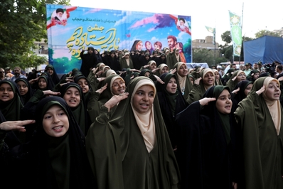 جشن خانوادگی «پای خانواده ایستاده‌ایم» در قزوین