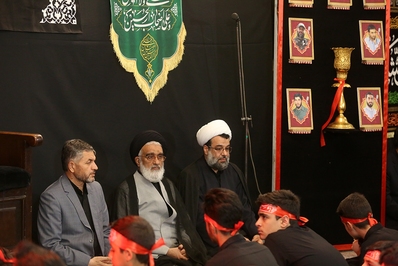 عزاداری نوجوانان قمی در اجتماع «رهروان قرآن، پیروان قاسم»