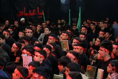عزاداری نوجوانان قمی در اجتماع «رهروان قرآن، پیروان قاسم»