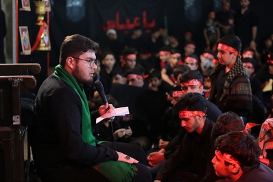 عزاداری نوجوانان قمی در اجتماع «رهروان قرآن، پیروان قاسم»