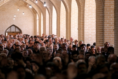 نماز ظهر عاشورای حسینی (ع) در قزوین