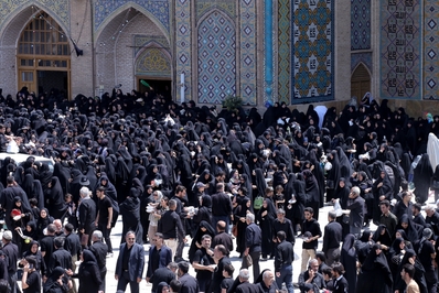 نماز ظهر عاشورای حسینی (ع) در قزوین