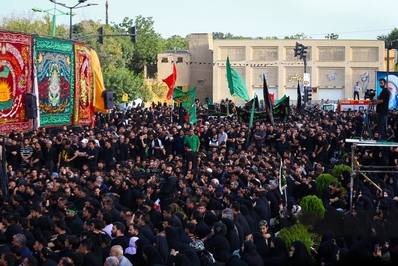 اجتماع مردمی «یوم‌الحسین (ع)» در اصفهان برگزار شد
