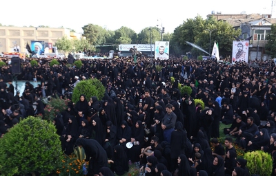 اجتماع مردمی «یوم‌الحسین (ع)» در اصفهان برگزار شد