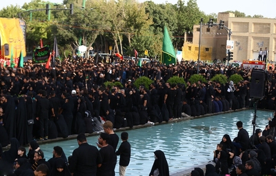 اجتماع مردمی «یوم‌الحسین (ع)» در اصفهان برگزار شد