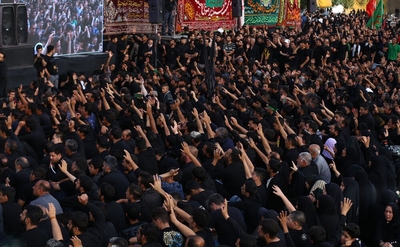 اجتماع مردمی «یوم‌الحسین (ع)» در اصفهان برگزار شد