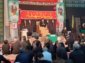 عزاداری شب هجدهم محرم در هیئت رزمندگان اسلام کاشان