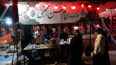 بازدید مدیر کل تبلیغات اسلامی اصفهان از موکب های مسیر زائران کربلا در غرب استان