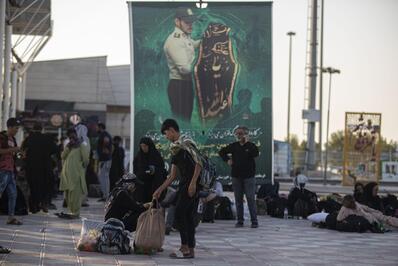 بازگشت زائرین اربعین حسینی از مرز چذابه