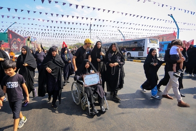مراسم پیاده روی جاماندگان اربعین در اصفهان برگزار شد