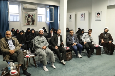 دیدار عوامل مراسم جاماندگان اربعین با امام جمعه قزوین