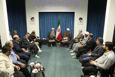 دیدار عوامل مراسم جاماندگان اربعین با امام جمعه قزوین