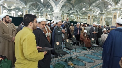 تجلیل نویسنده کتاب «از تبار صالحان»