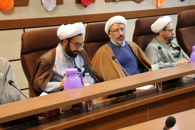 نشست نقد و بررسی فعالیت‌های محرم و صفر