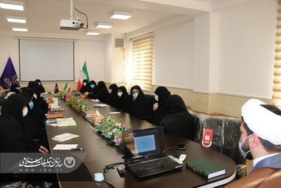 اختتامیه آموزش روخوانی و روانخوانی قرآن کریم در حوزه علمیه خواهران