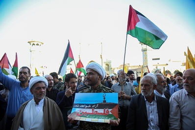 اجتماع بزرگ مردم قم در حمایت از مظلومان فلسطین